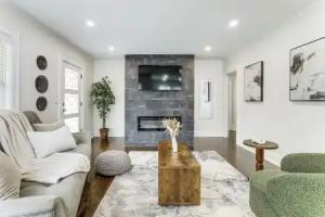 4 Mi to World Cup & Dtwn Fun: Modern Home Tourist base, Atlanta
