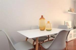 Grey Apartment in City Center with Sea View, Funchal