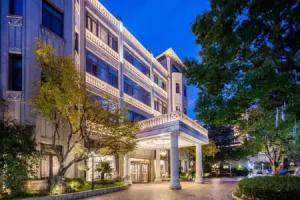 Shanghai Donghu Hotel, Shanghai