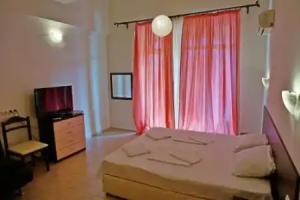 GT Andalusia Beach Apartments, Elenite