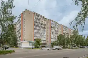 Garnet Apartments on Akademika Bardina Street 12, Ekaterinburg