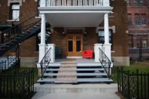 Gîte le 9 et demi St-Denis, Montreal