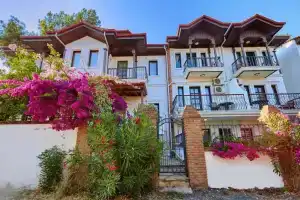 Mercan Apart, Akyaka