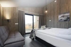 Arnarstapi Cottages, Hellnar