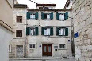Dominus, Modernly Decorated Suite in City Center Apartments, Split