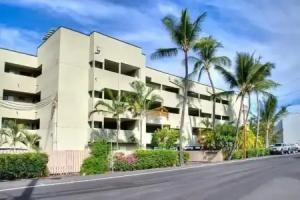 Banyan Tree 404D, Aloha Kona