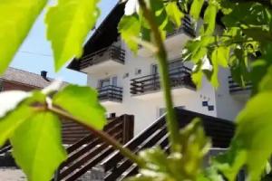 Rakovica - Hotels Rakovica - Hotels
