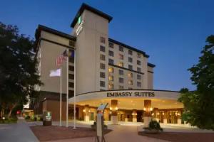Embassy Suites Lincoln, Lincoln