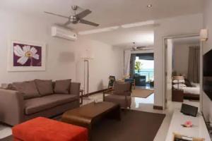 Paradise Beach by Horizon Holidays, Pointe d'Esny