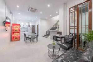Tiny Taladnoi Hostel, Bangkok