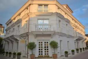 Giulia Albergo Hotel, Durres