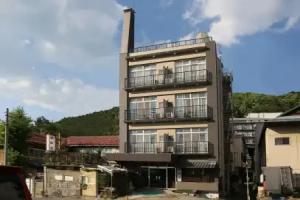 Shimaya, Yamanouchi