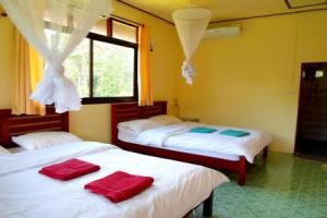 Baan Rimnam Resort, Khao Sok