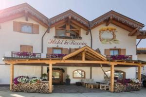 La Roccia Wellness Hotel, Cavalese