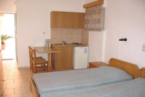 Alexandros Apartments, Agia Marina