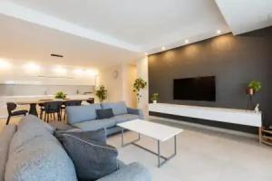 NGH12 - Lovely, spacious 2 bedroom apartment., Il-Mosta