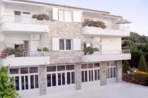 Ivi - 100 m From Pebble Beach - A5 Hotel, Drasnice