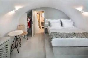 Kaleidoscope Suites, Oia
