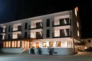 Residence Pitzinger Apart-hotel, Pfalzen