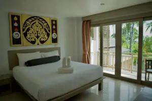 Ampha Place Hotel, Ban Khlong Mae Nam
