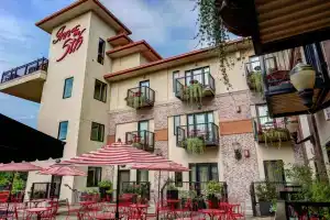 Inn at the 5th, Eugene