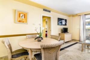 Banana Beach Sea And Mountain Views 305 Hotel, Marbella