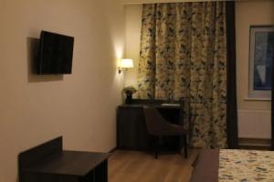 Non-Stop Hotel, Boryspil