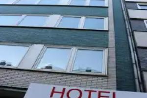 Hotel Paris, Dusseldorf