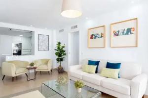 Fabulous 3BD Apartment in the Center of Near the Beach - Alonso de Bazan, Marbella