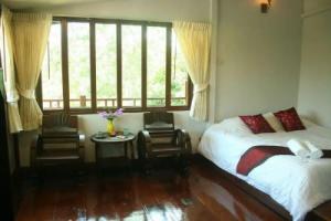 Baan Saranrom, xamphwa