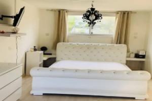 Huge and Beautiful sunny villa by beach, Herzliya