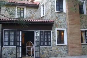 Platres Stone House, Platres