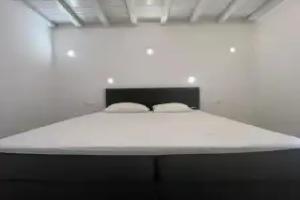 Charming Apartment in, Ano Mera