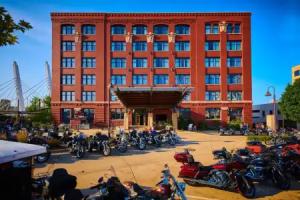The Iron Horse Hotel, Milwaukee