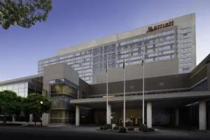Louisville Marriott Downtown, Louisville