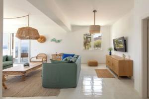 Sea Frame Design Apartments with Pool by Wonderful Italy, Bagheria