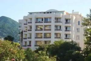 Efes Inn, Icmeler