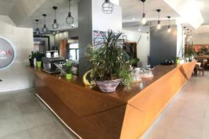 Hotel Aulona, Fier