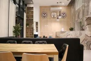 Park Hotel, Tirana