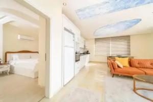 Spacious Apartment with Sea View in Alanya, Kargicak