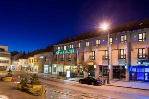 Grand Hotel, Trebic