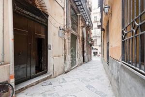 Quattro Canti Central Flats Apart-hotel, Palermo