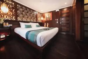 Bhaya Halong Cruise, Halong