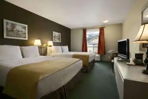 Revelstoke Lodge, Revelstoke