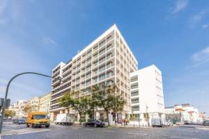 Mid-century Apartment Near Cais do Sodré, Lisbon