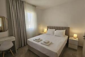 154 LCA - Stay Local Apartment, Larnaka