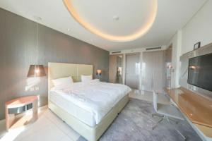 Yogi - Amazing 2Br Apt With Burj Khalifa Views Apartments, Dubai