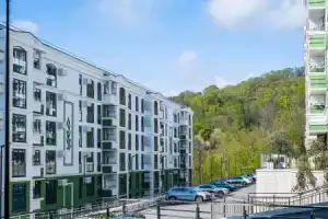 Cozy one-bedroom apartment, 40 m2, three beds – Your island of comfort in the heart of Adler!, Adler