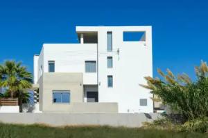 Villa Pearl, Protaras
