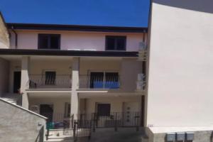 Monolocale Hotel, Arbus